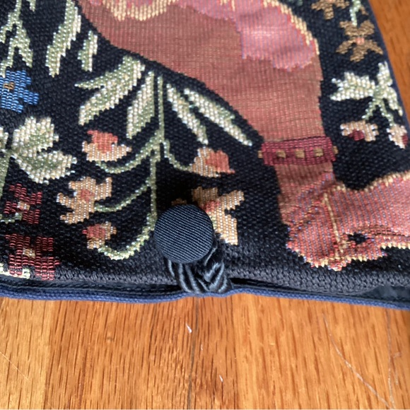 Robert Allen: Woodland Animals Tapestry Purse Bundle - Picture 7 of 16